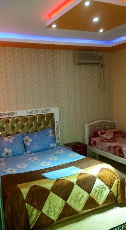 Hotel Buza New Shtoj Δωμάτιο φωτογραφία