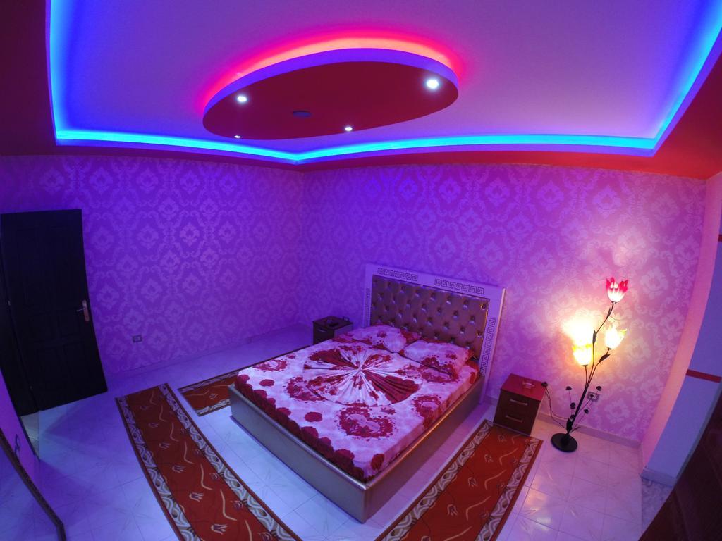Hotel Buza New Shtoj Δωμάτιο φωτογραφία