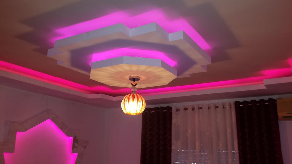 Hotel Buza New Shtoj Εξωτερικό φωτογραφία
